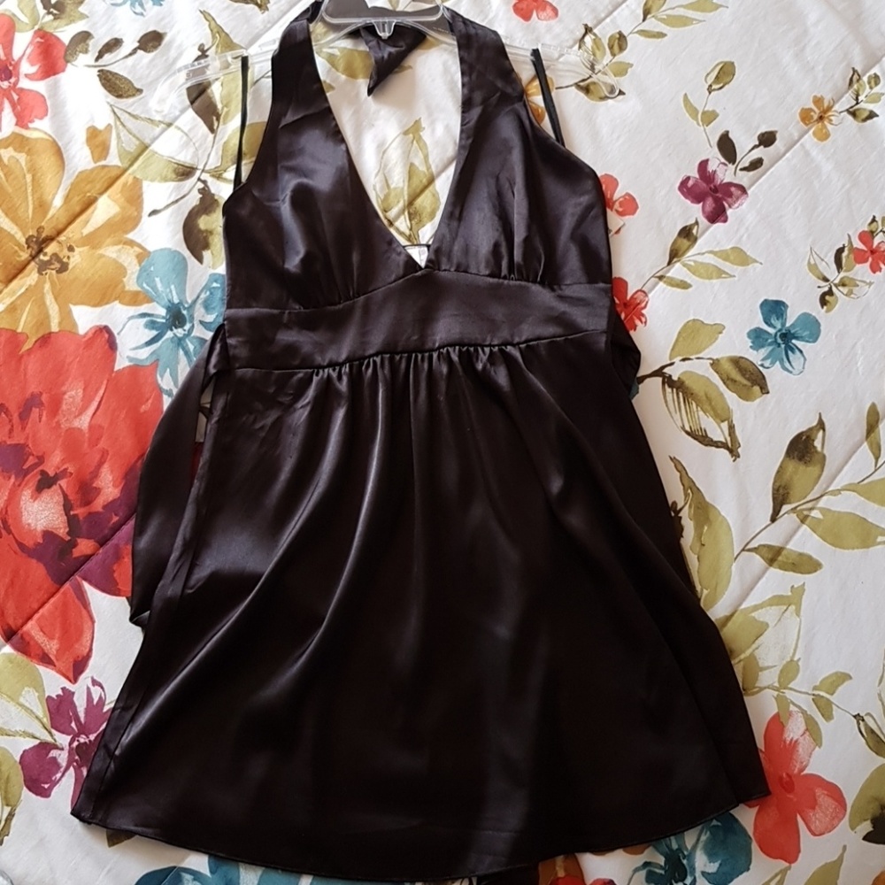 Halter satin top with tie